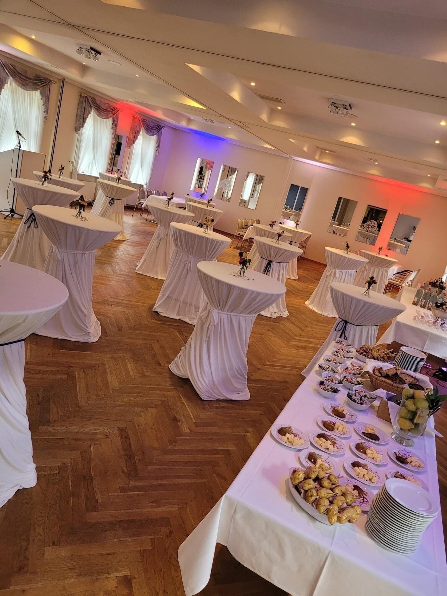 Salón de Baile Hotel Zur Linde