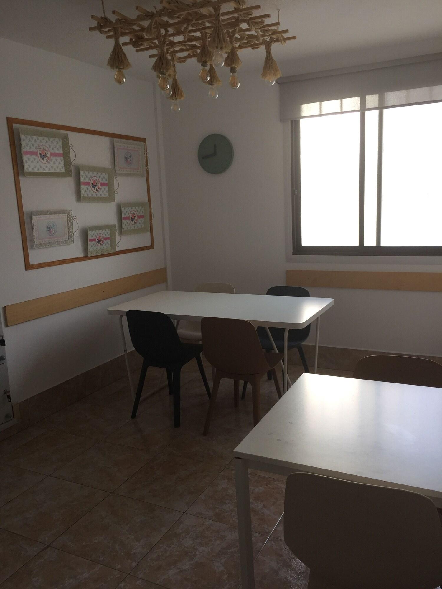 Vista Lobby Hostal Residencia Cardona