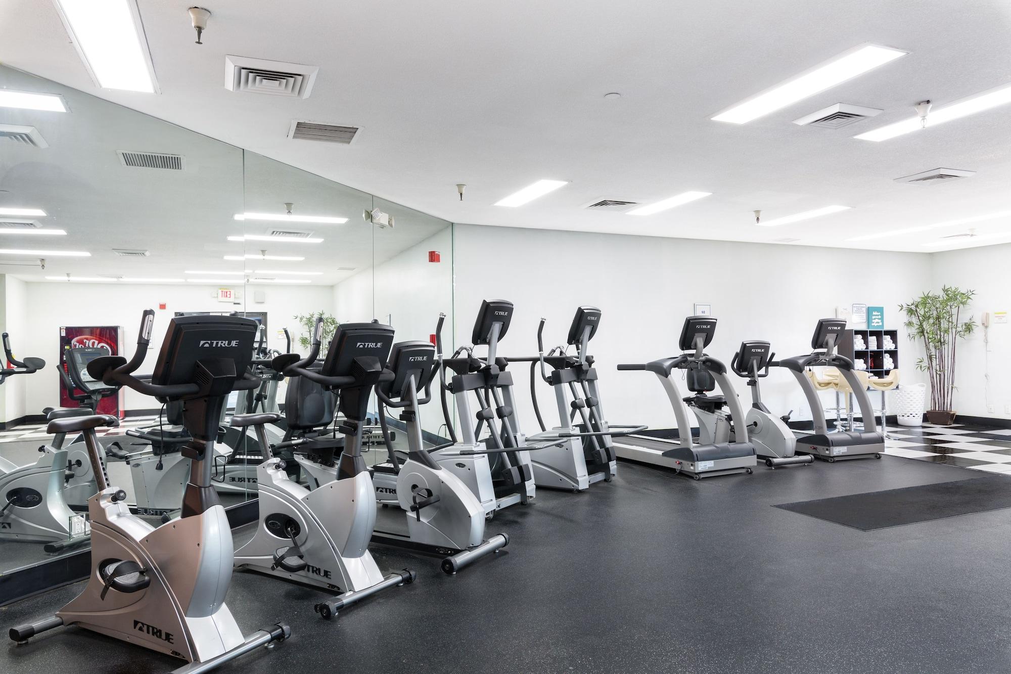 Gimnasio Alexis Park All Suite Resort