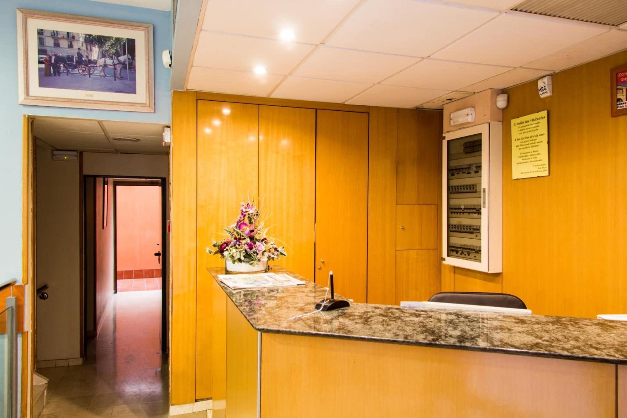 Vista Lobby Hostal Baler