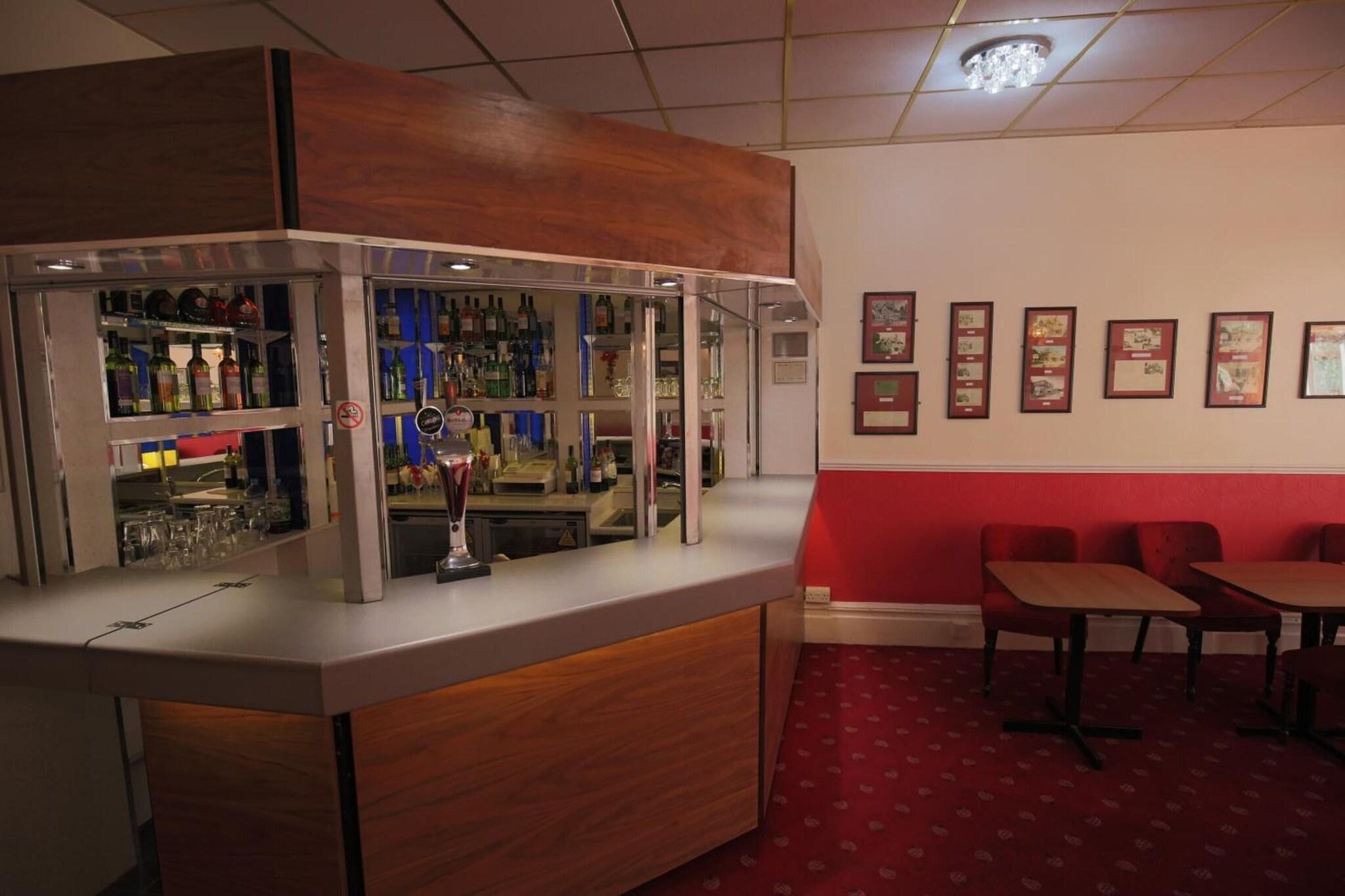 Bar/Salón Laguna Hotel