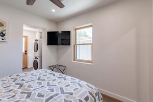 Alquiler Vacacional - Downtown Bungalow - B - EV Charger