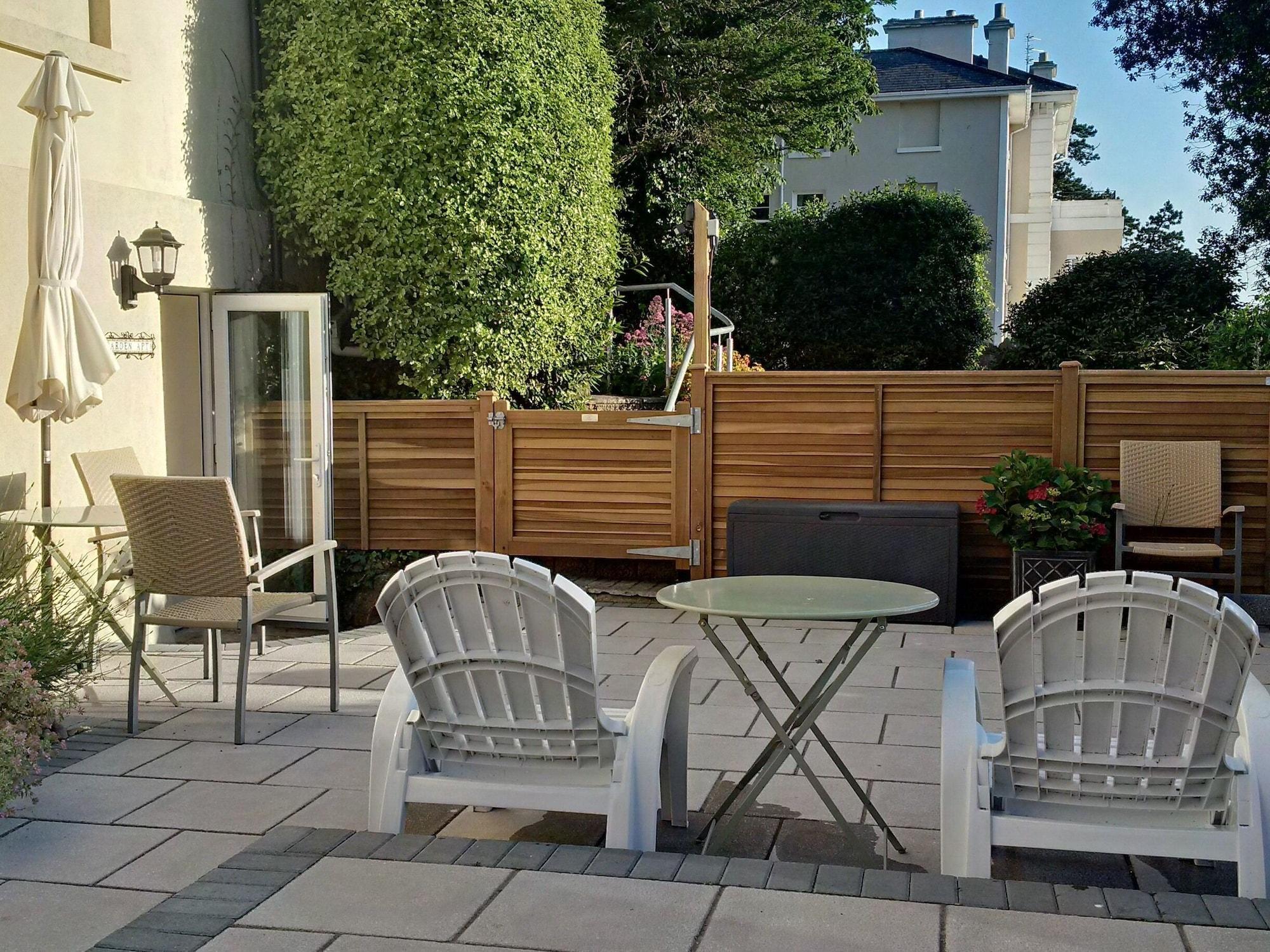 Vista Exterior Court Prior Boutique B&B and Apartment