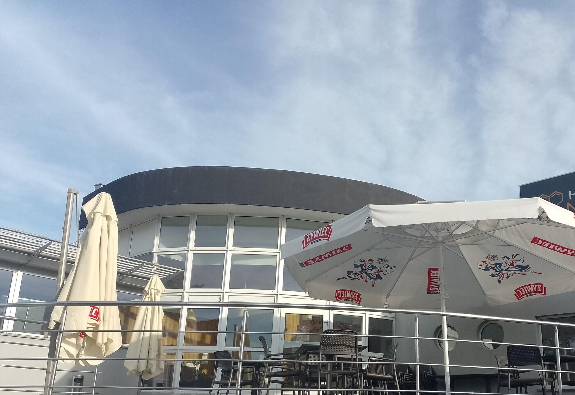 Vista Exterior Hotel Miodowy