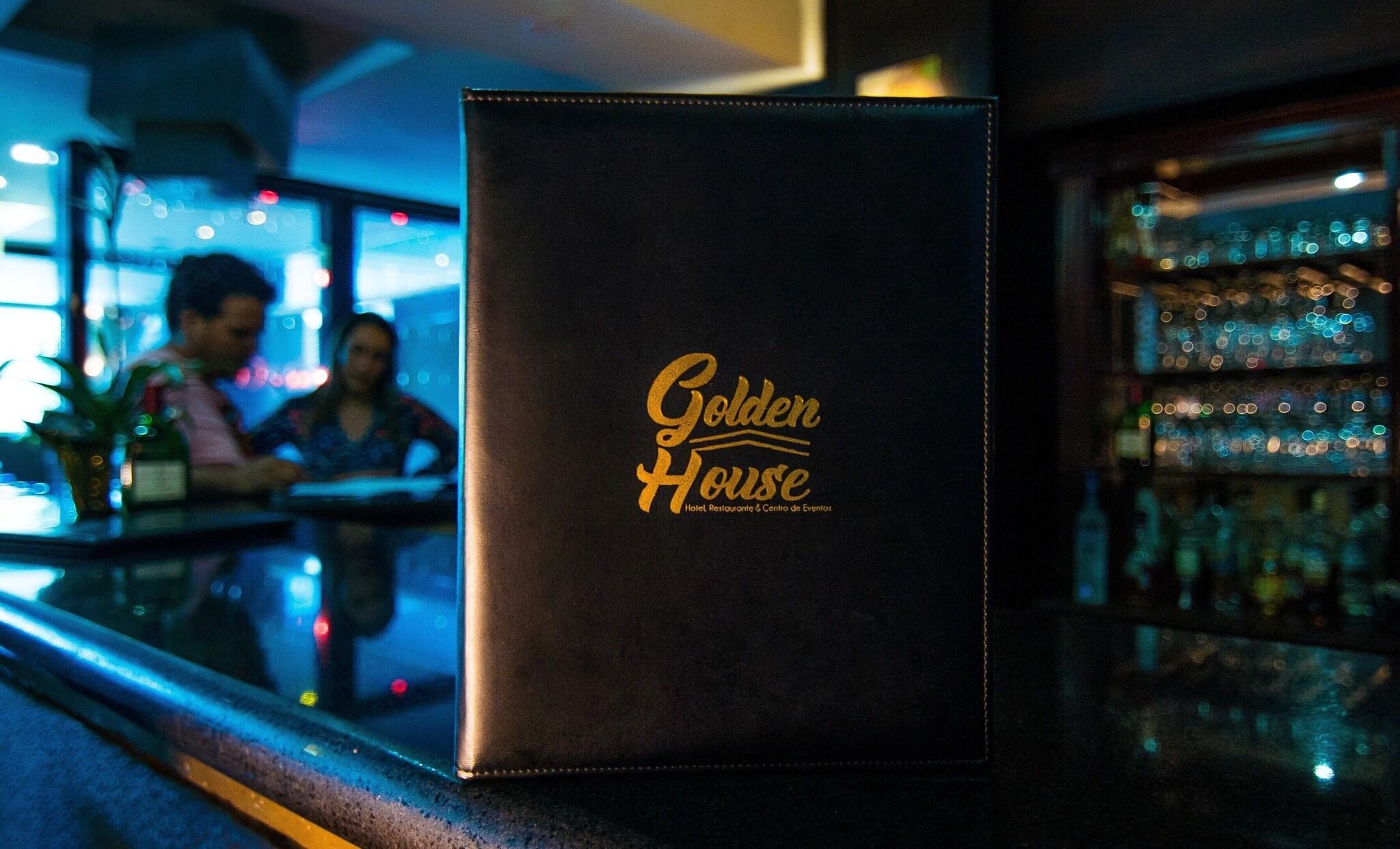 Bar/Salón Golden House Hotel & Restaurant