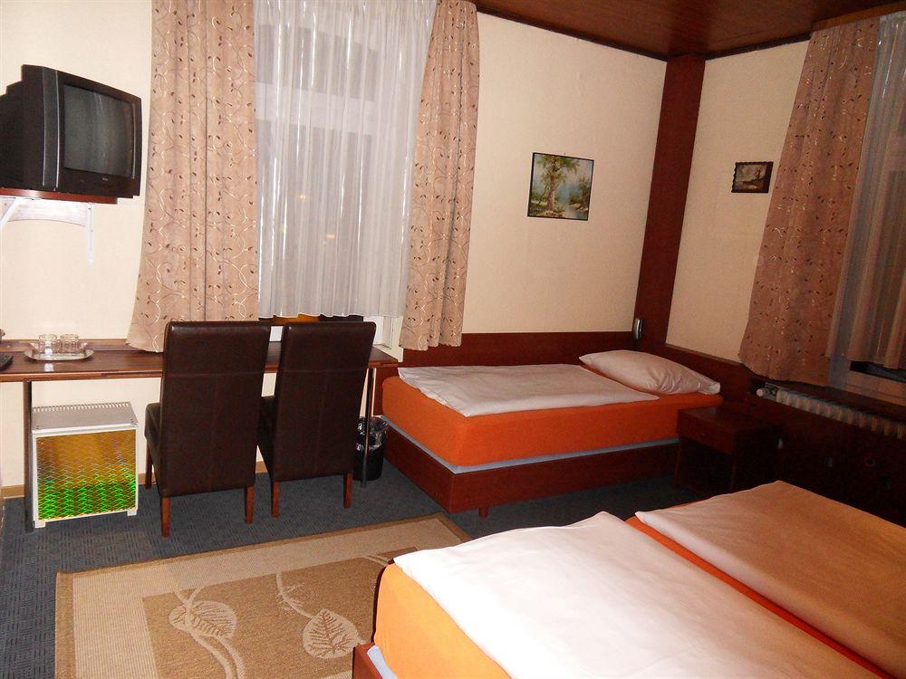 Set de Habitación Hotel Adler