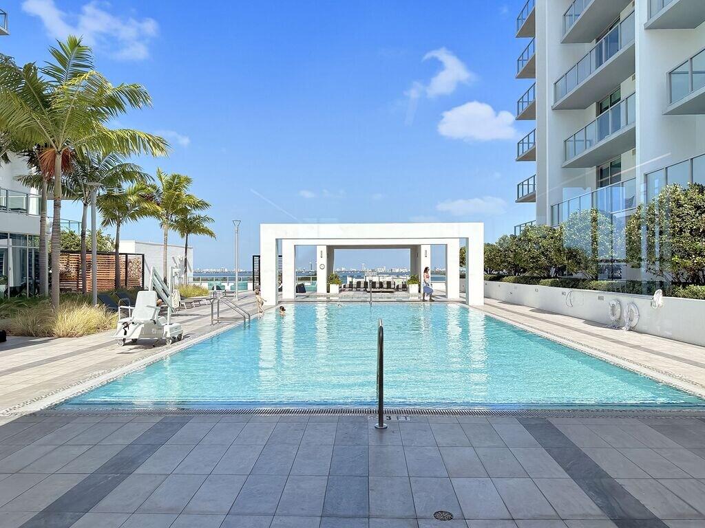 Varios Luxe Condos - Miami Design District