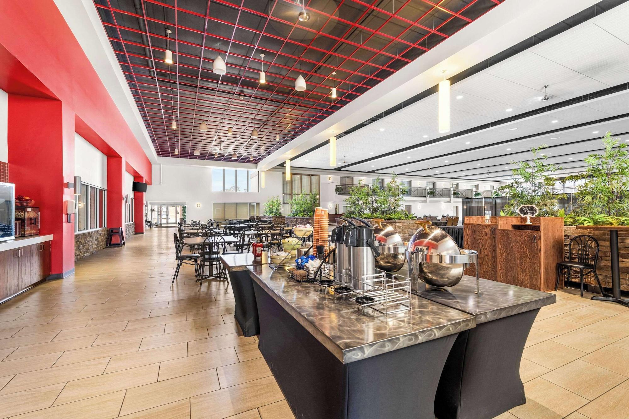 Restaurant Quality Inn & Suites Columbus