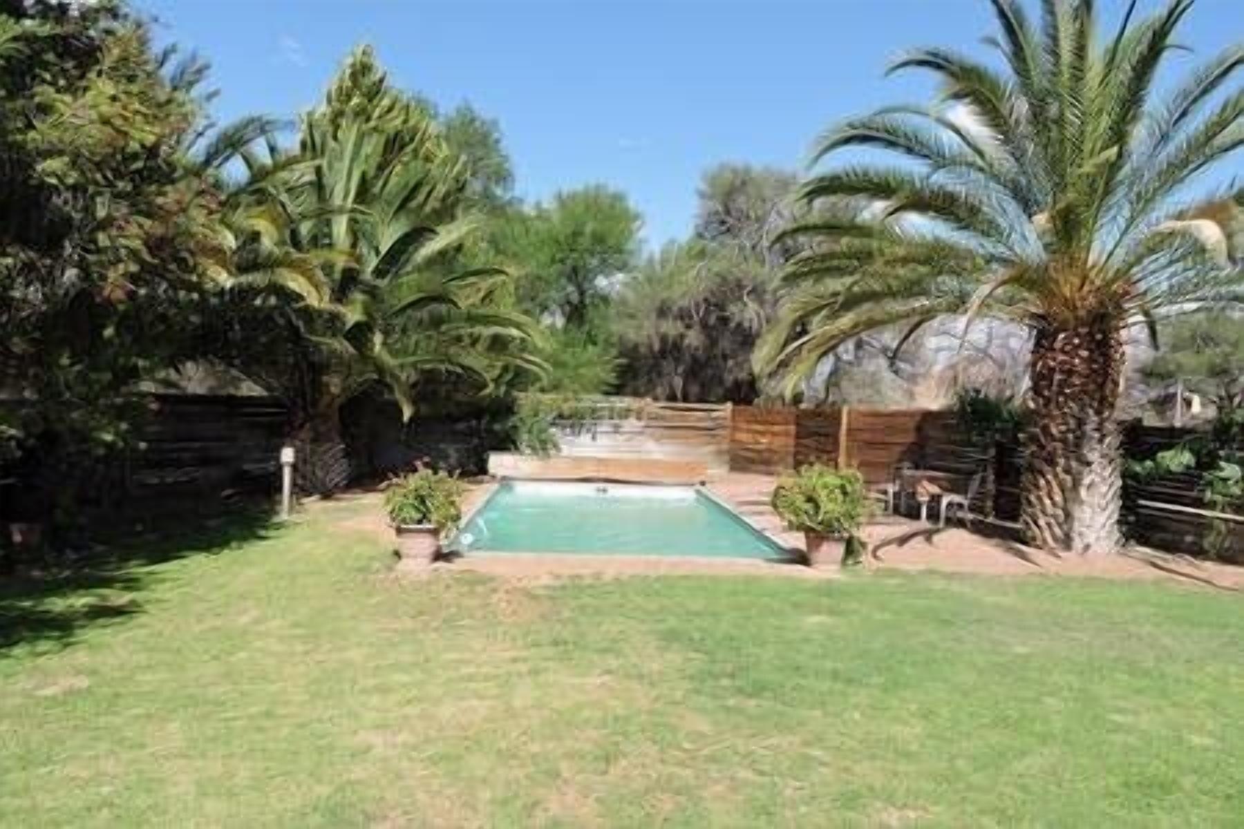 Vista Piscina Savanna Guest Farm