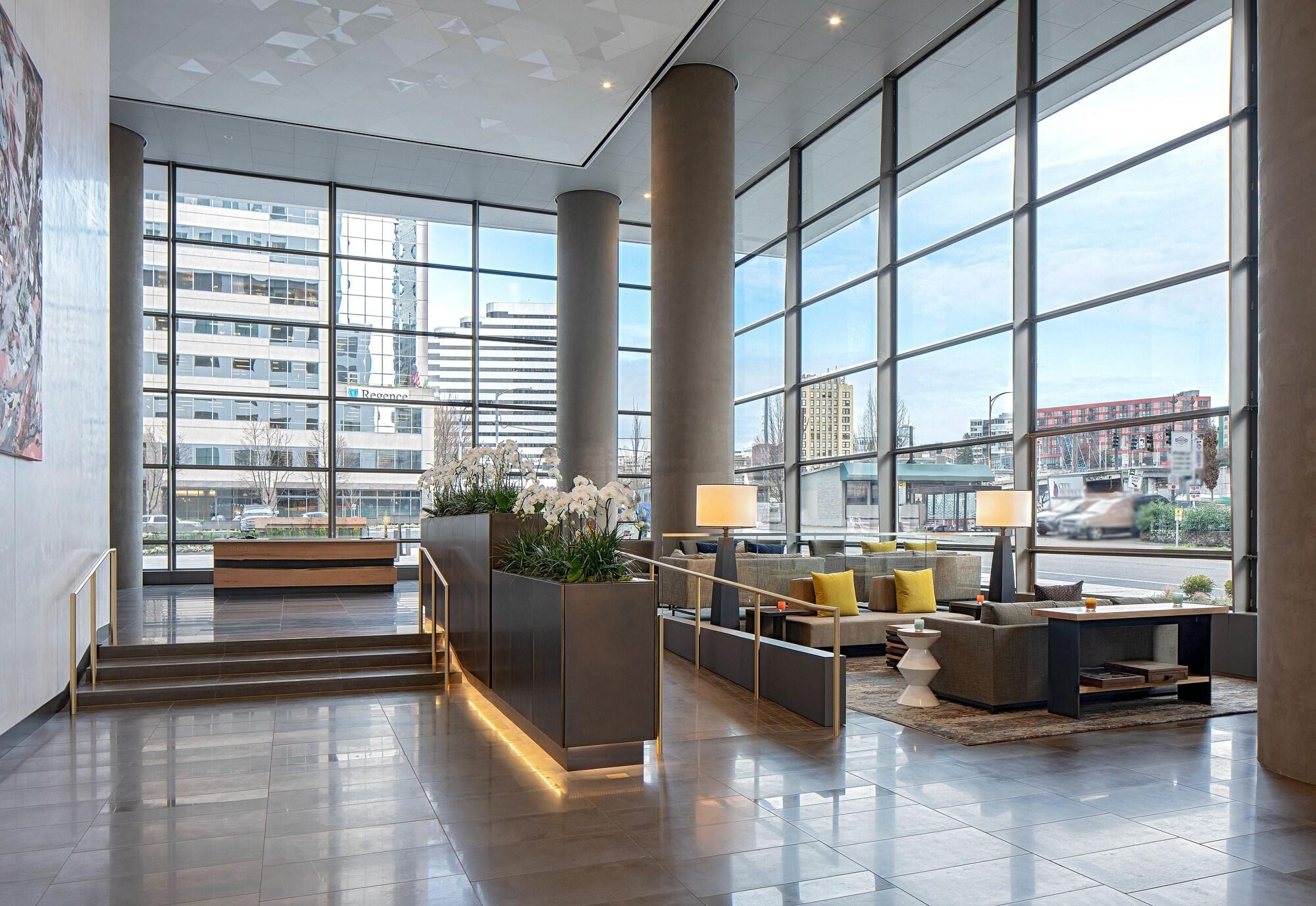 Vista Lobby Hyatt Regency Seattle