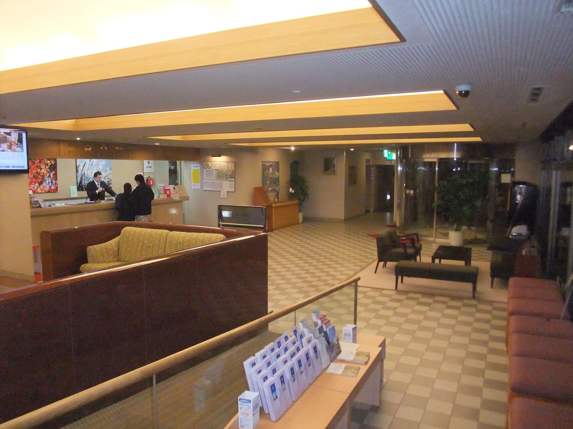 Vista Lobby Wisterian Life Club Verde no Mori