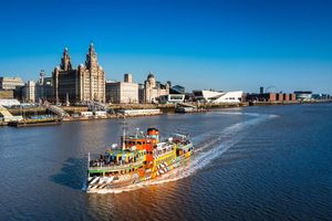Actividad - Crucero por el río Mersey y autobús turístico combinado: ¡la mejor manera de explorar la ciudad!