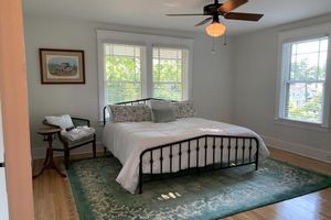 Alquiler Vacacional - Charming 1930s home in the heart of horse country