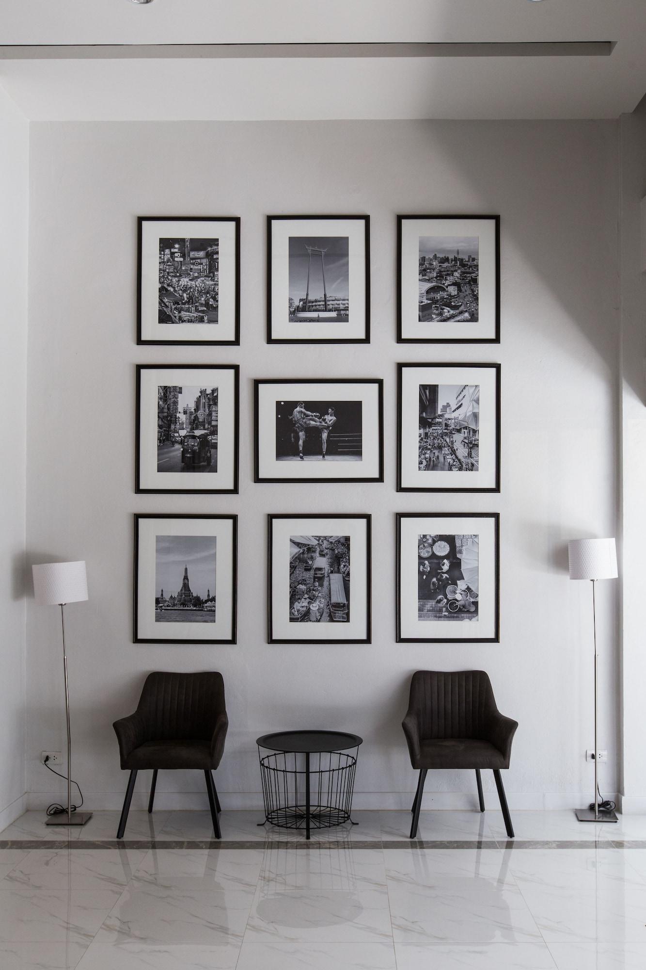 Vista Lobby Metro Hotel