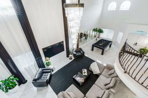 Alquiler Vacacional - NEW Spacious 5BR Villa Near Brickell—Private Pool,Grill &More!