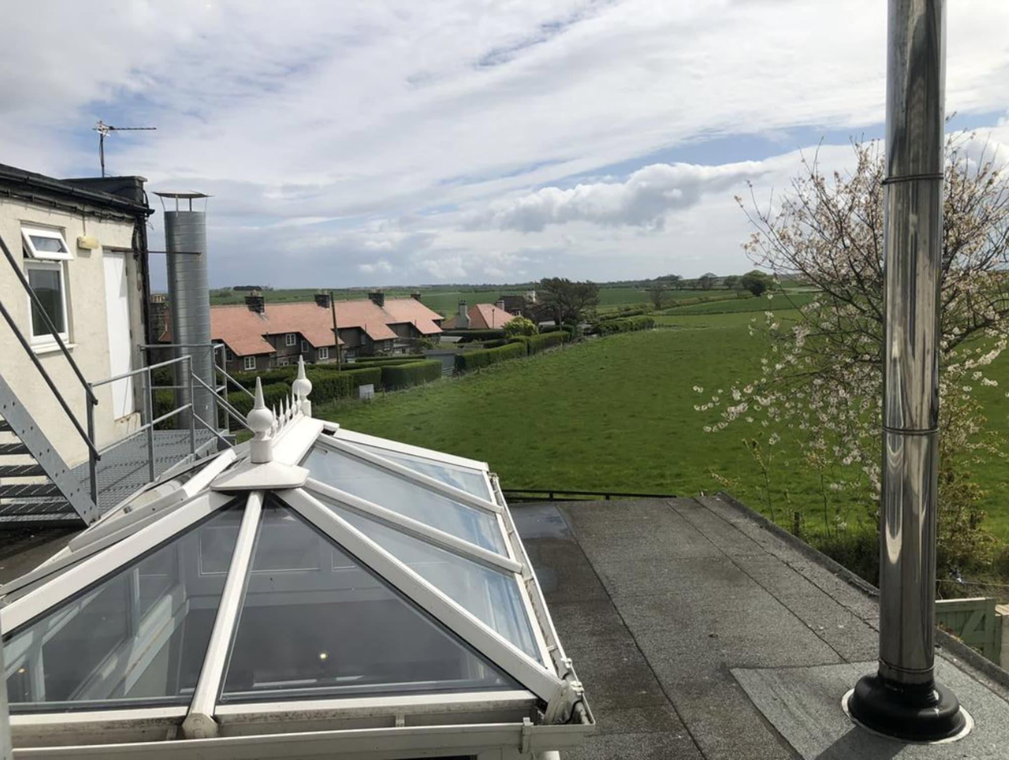Varios Sunningdale Hotel