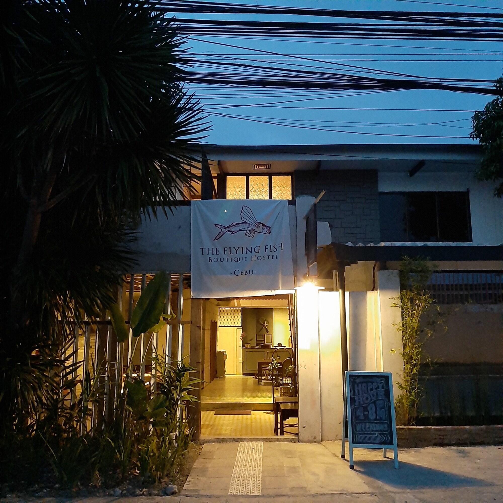 Vista Exterior The Flying Fish Hostel Cebu
