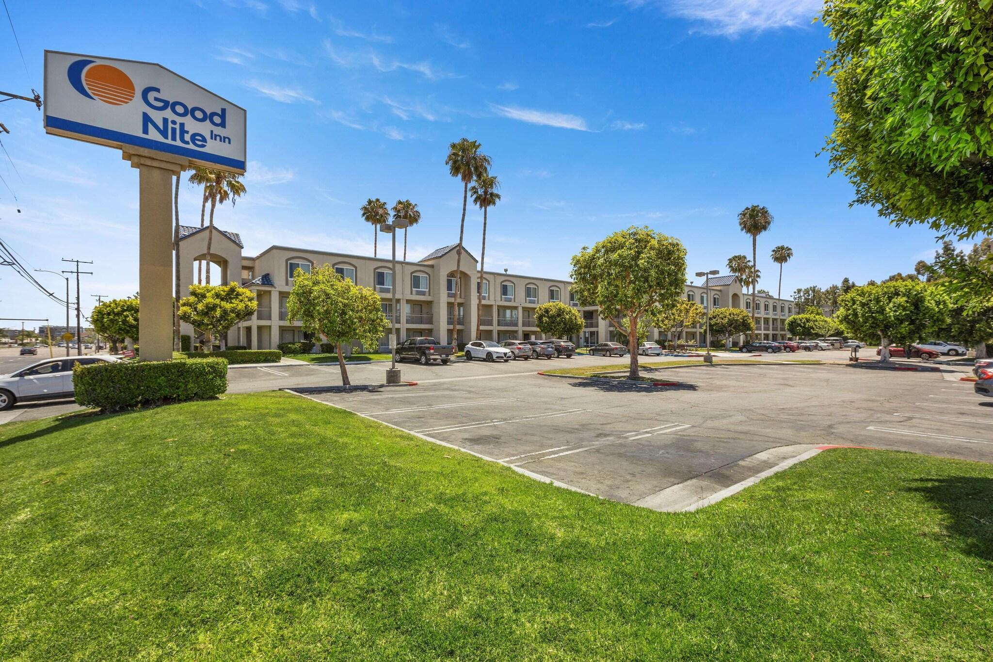 Vista Exterior Good Nite Inn Buena Park