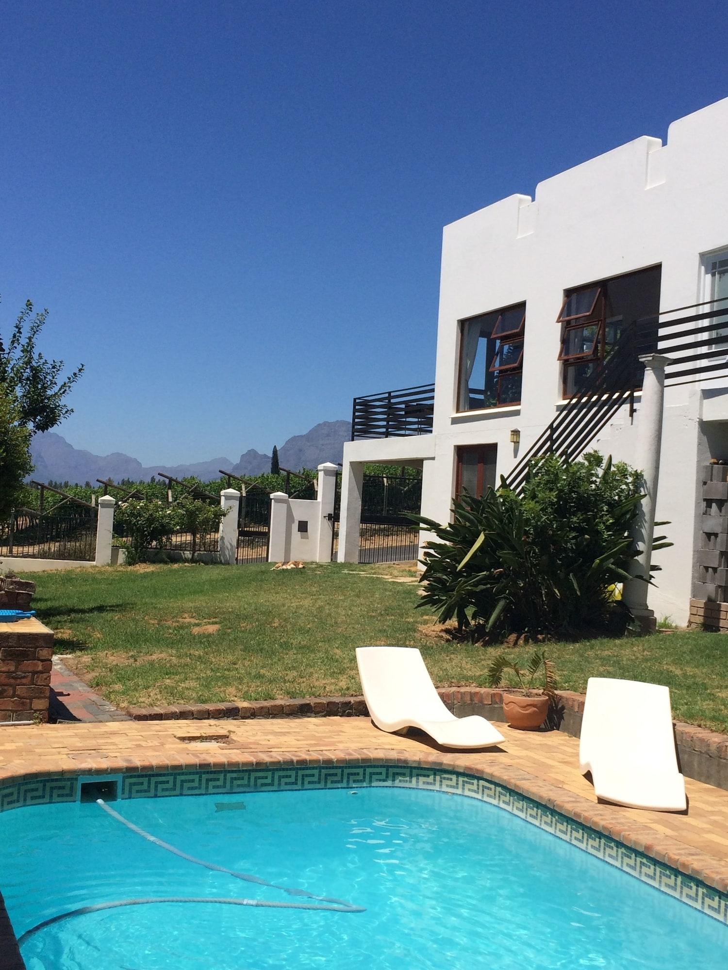 Varios Paarl Mountain Lodge
