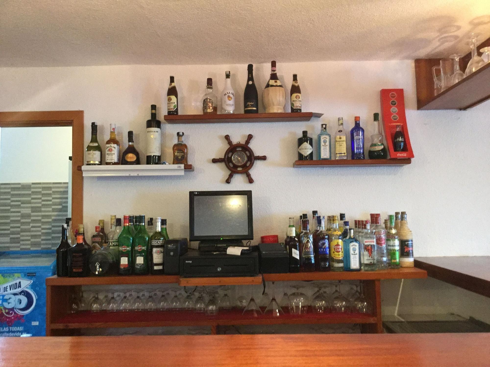 Bar/Salón Hostal Cala Boix