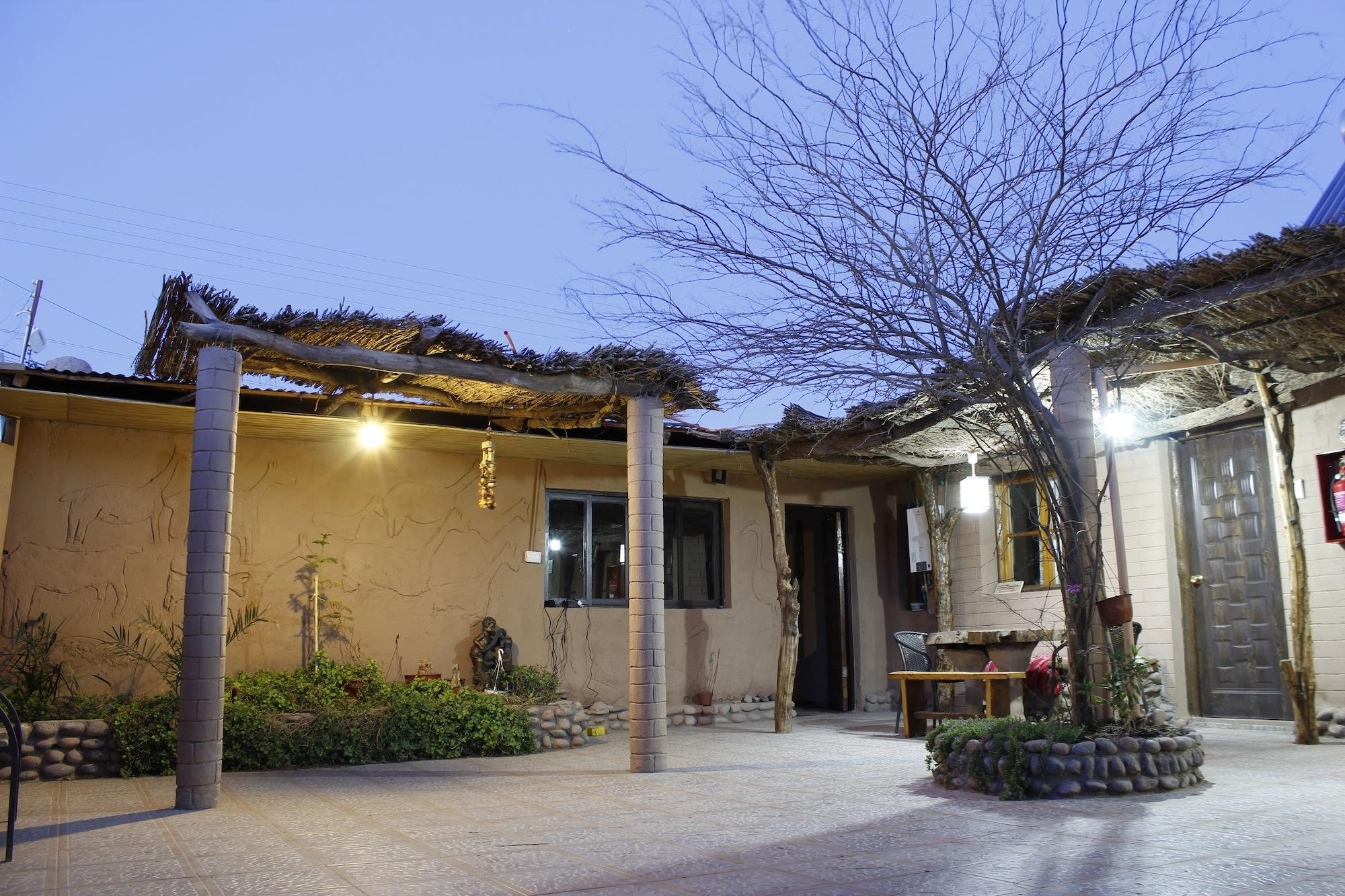 Vista Exterior Hostal Iquisa