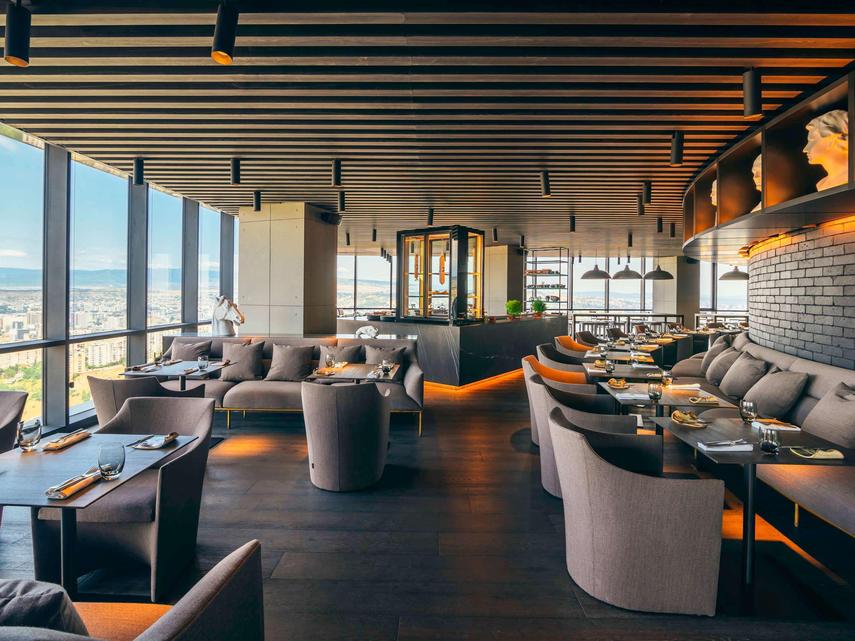Restaurant Pullman Tbilisi Axis Towers