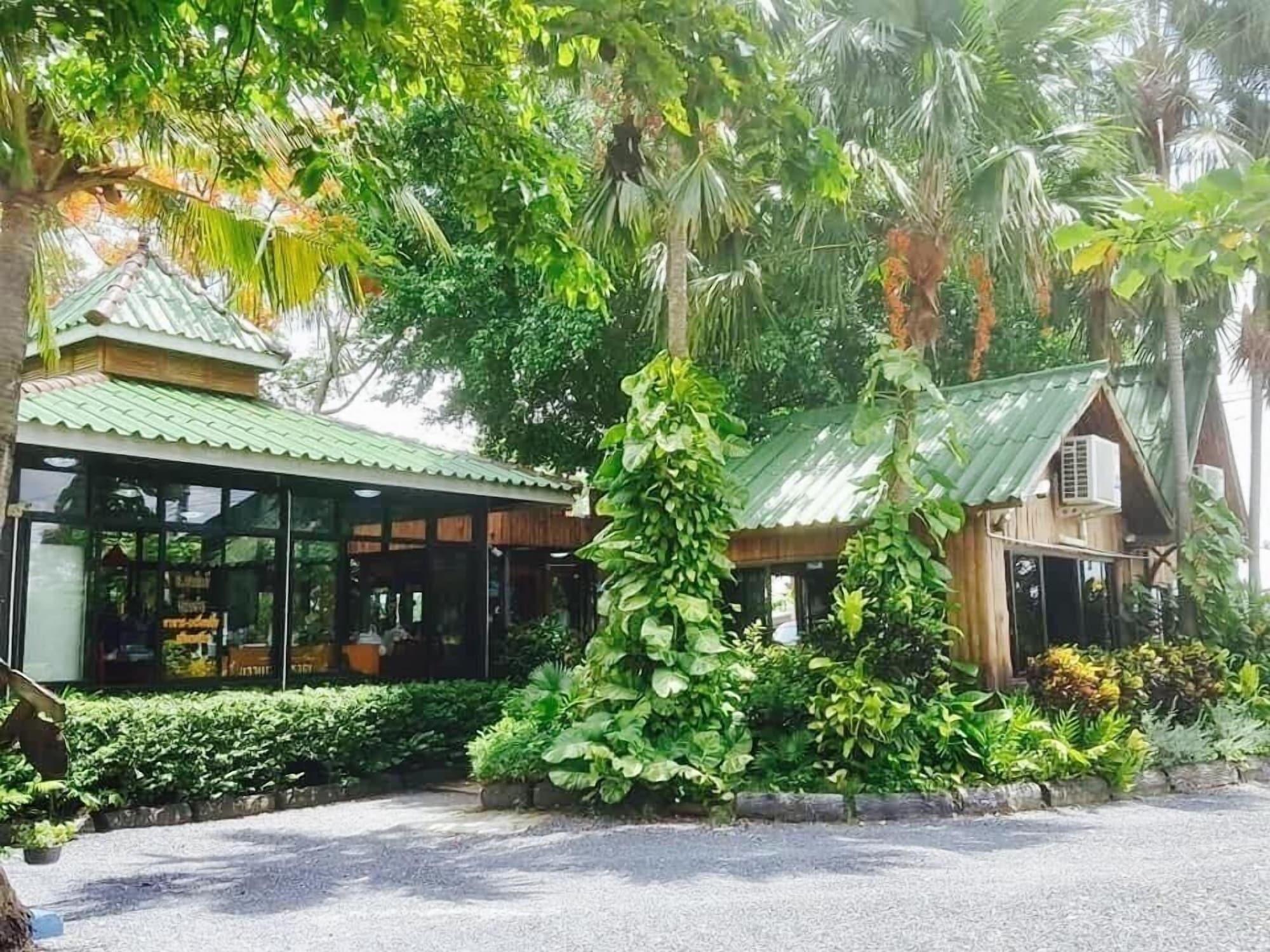 Restaurant S. Parsukdee Resort