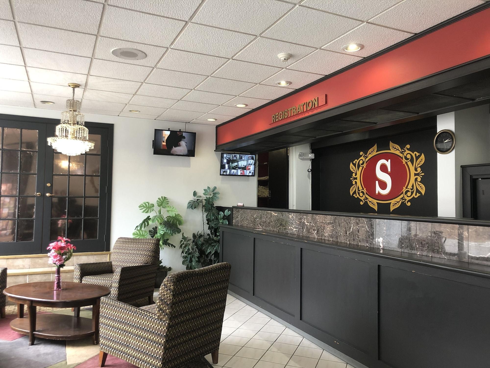 Varios Schenectady Inn & Suites