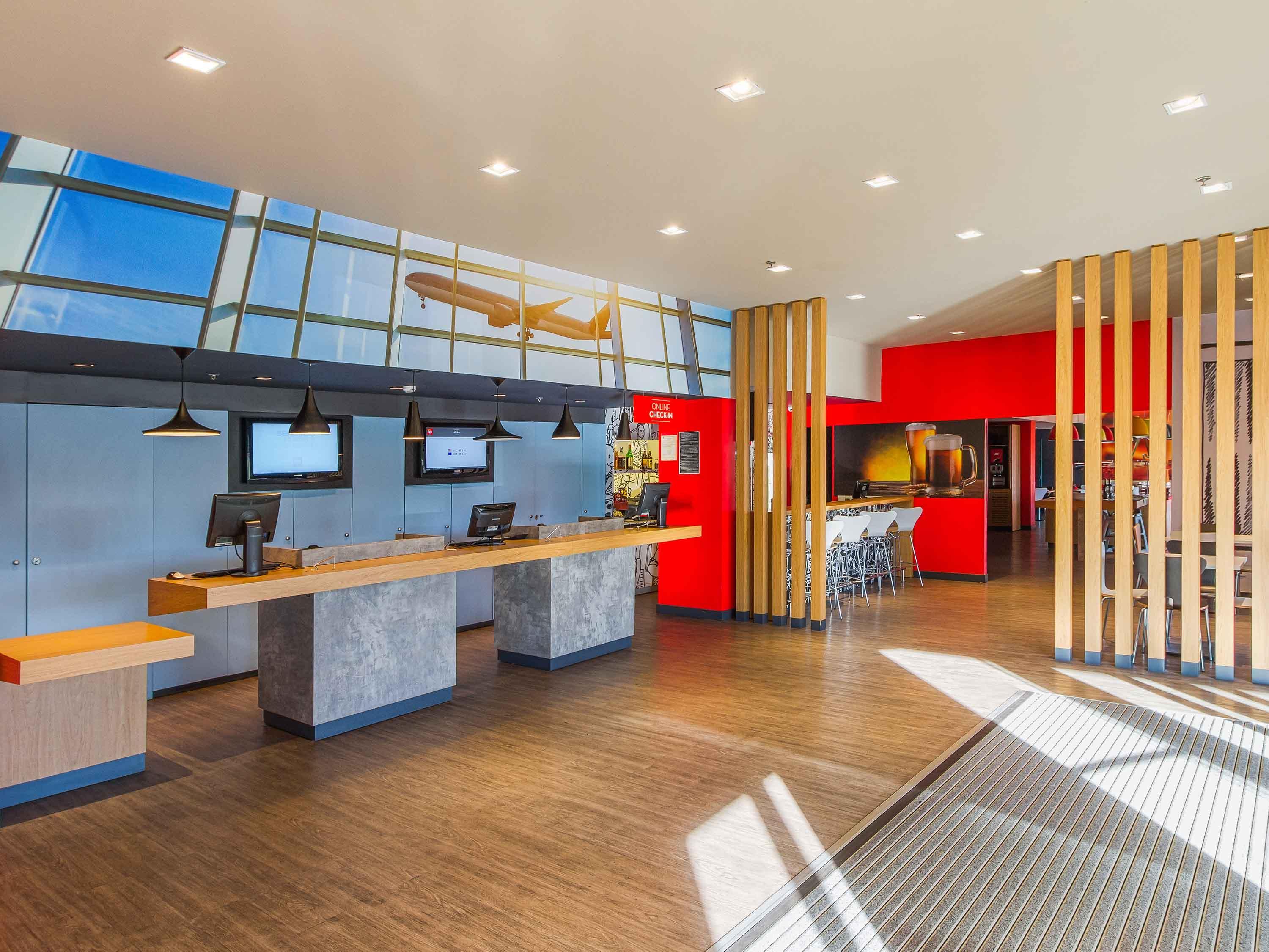 Vista Lobby ibis Porto Alegre Aeroporto