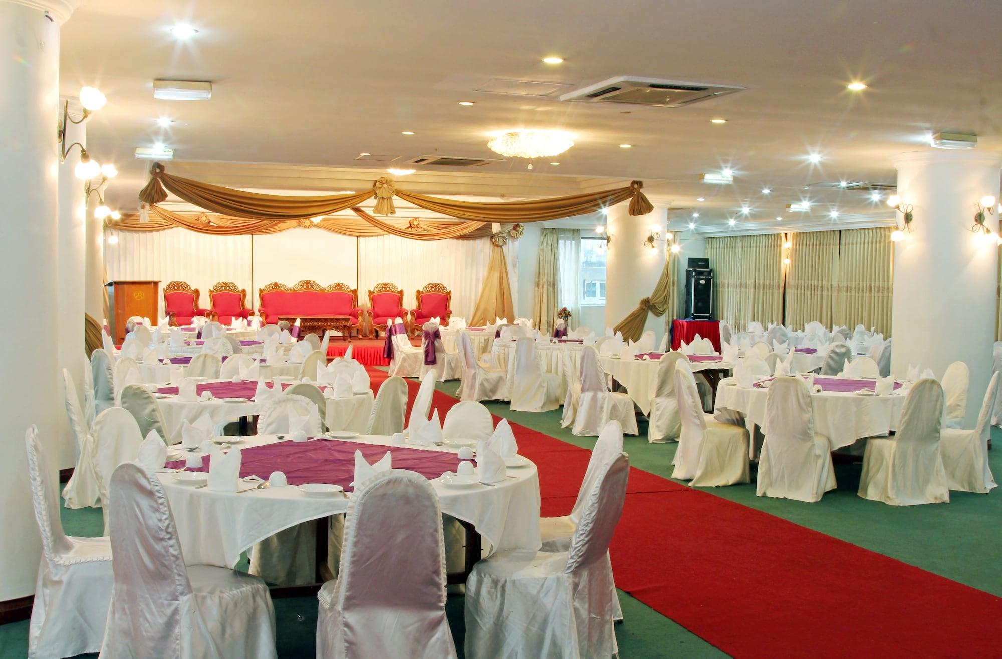 Sala de Reuniones Asia Plaza Hotel