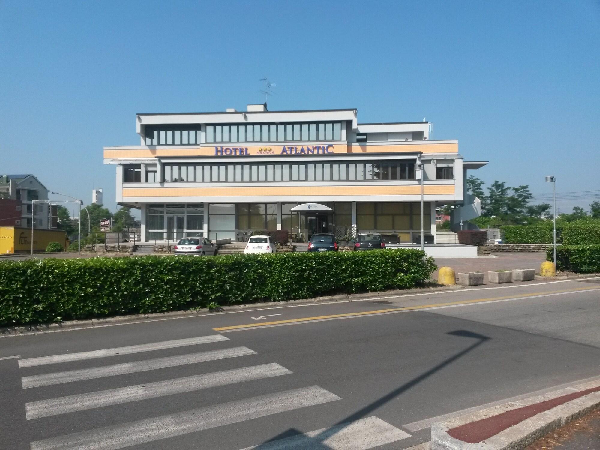 Vista Exterior Hotel Atlantic Meublè