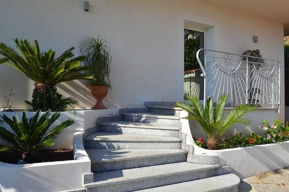 Vista Exterior Hotel Mercurio