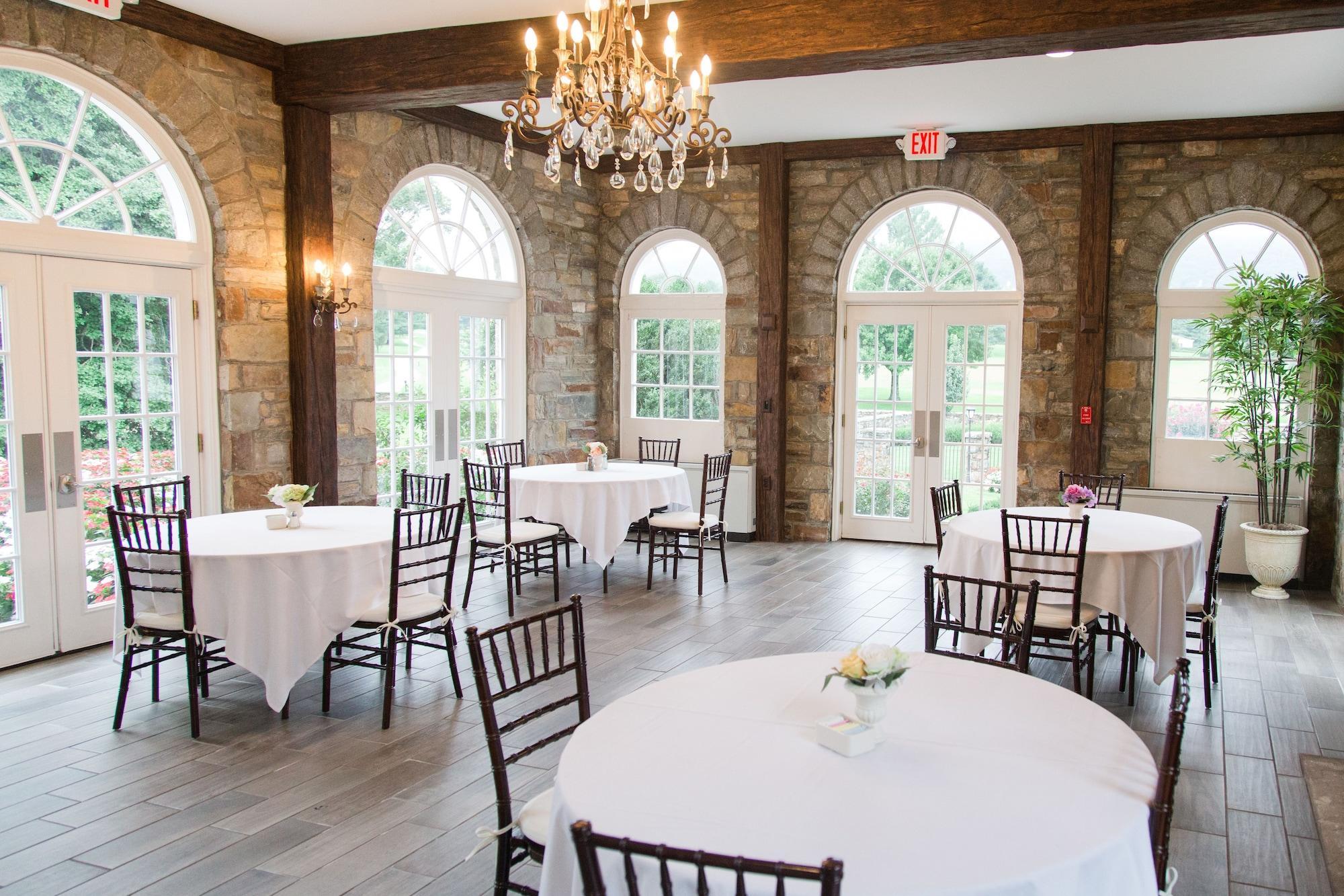 Restaurant Inn at Evergreen