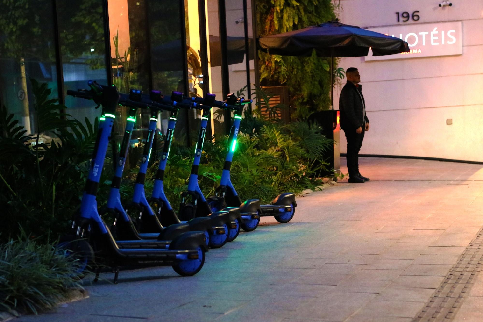 Varios EZ Moema Hotel