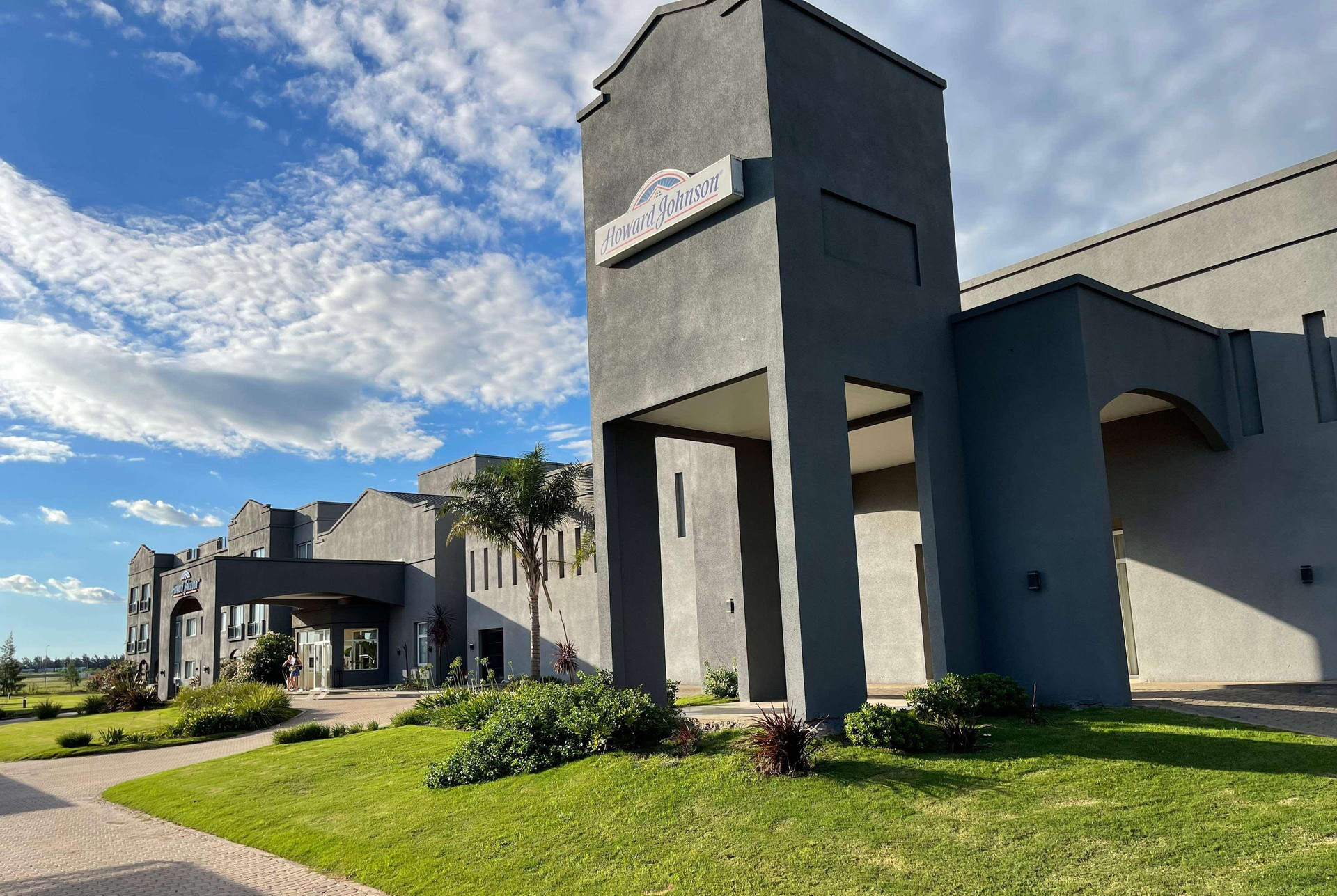 Vista Exterior Howard Johnson By Wyndham Funes