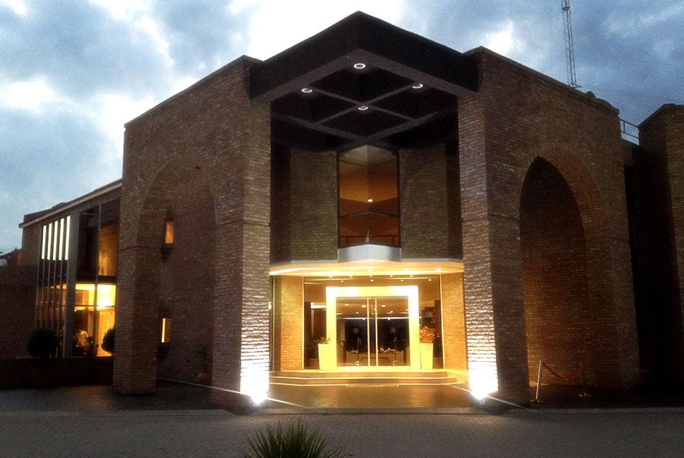 Vista Exterior San Miguel Plaza Hotel