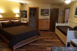 Arriendo temporal - Inside Yosemite Gates! Dogwood Room, Minutes From Valley. Rents Jan-April only.