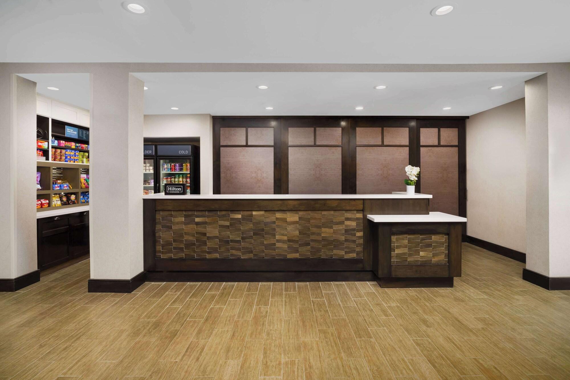 Vista Lobby Homewood Suites by Hilton Providence/Warwick