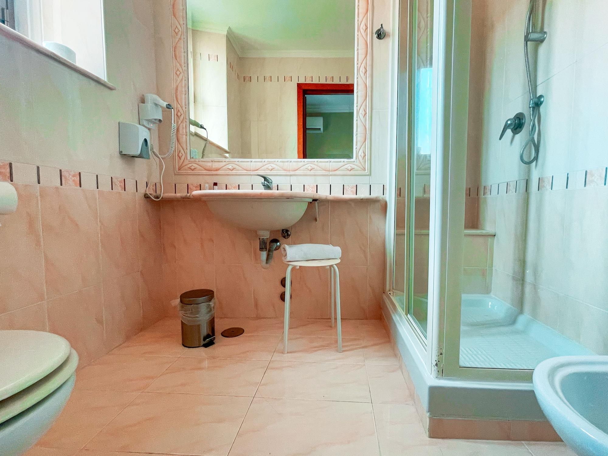 Equipamiento de Habitación Ostello Bello Roma