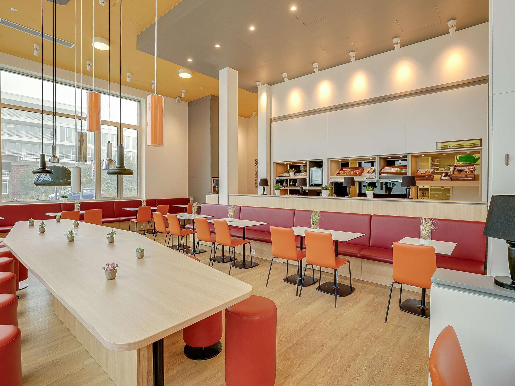 Bar/Salón B&B Hotel Bremen-Überseestadt