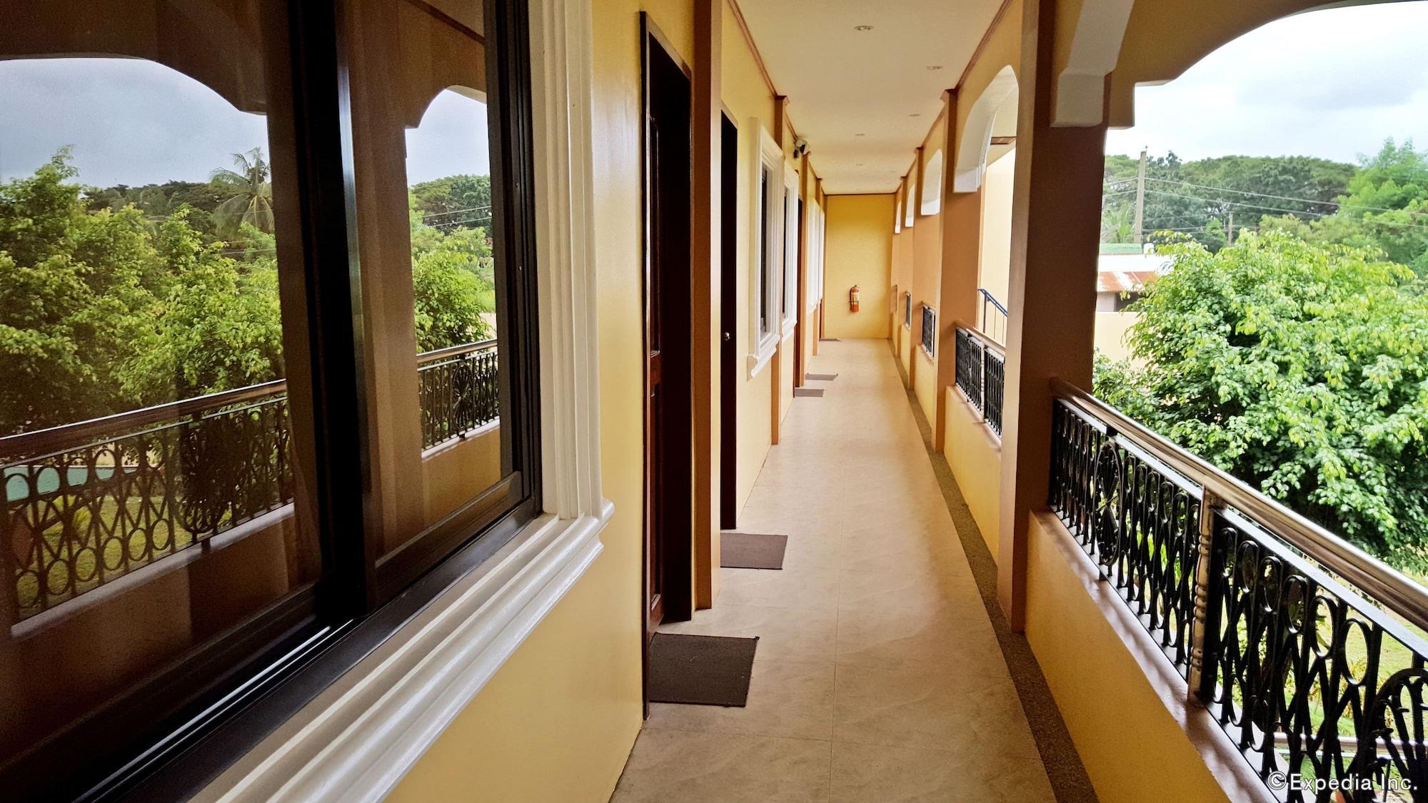 Vista Lobby Mariafe Inn