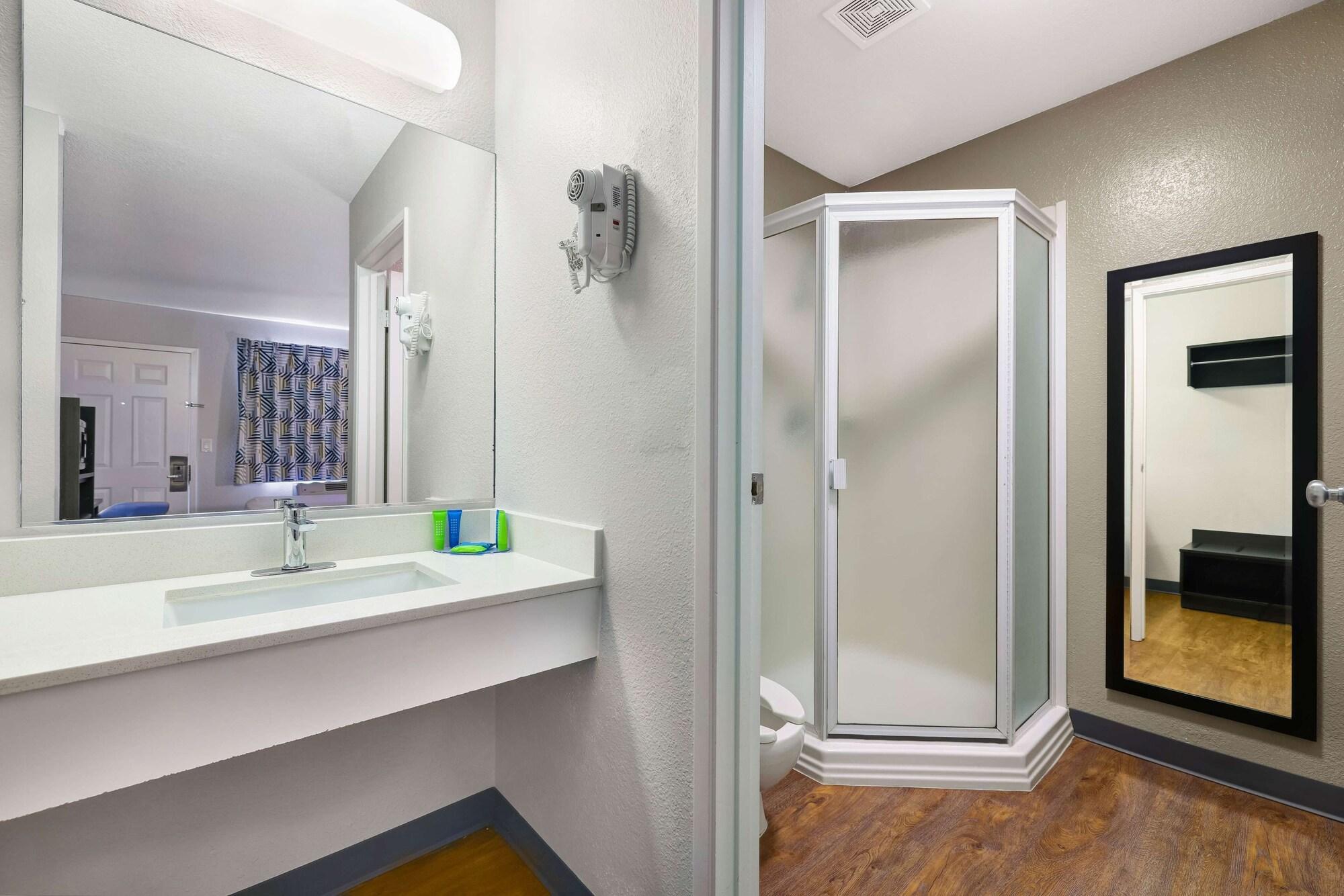 Habitación Motel 6 Kirkland, WA - North Kirkland