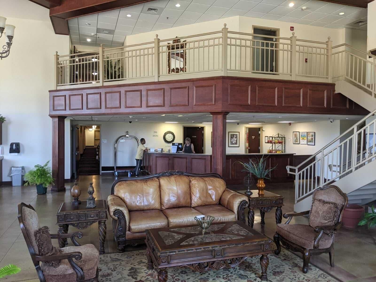 Vista Lobby Heritage Inn & Suites