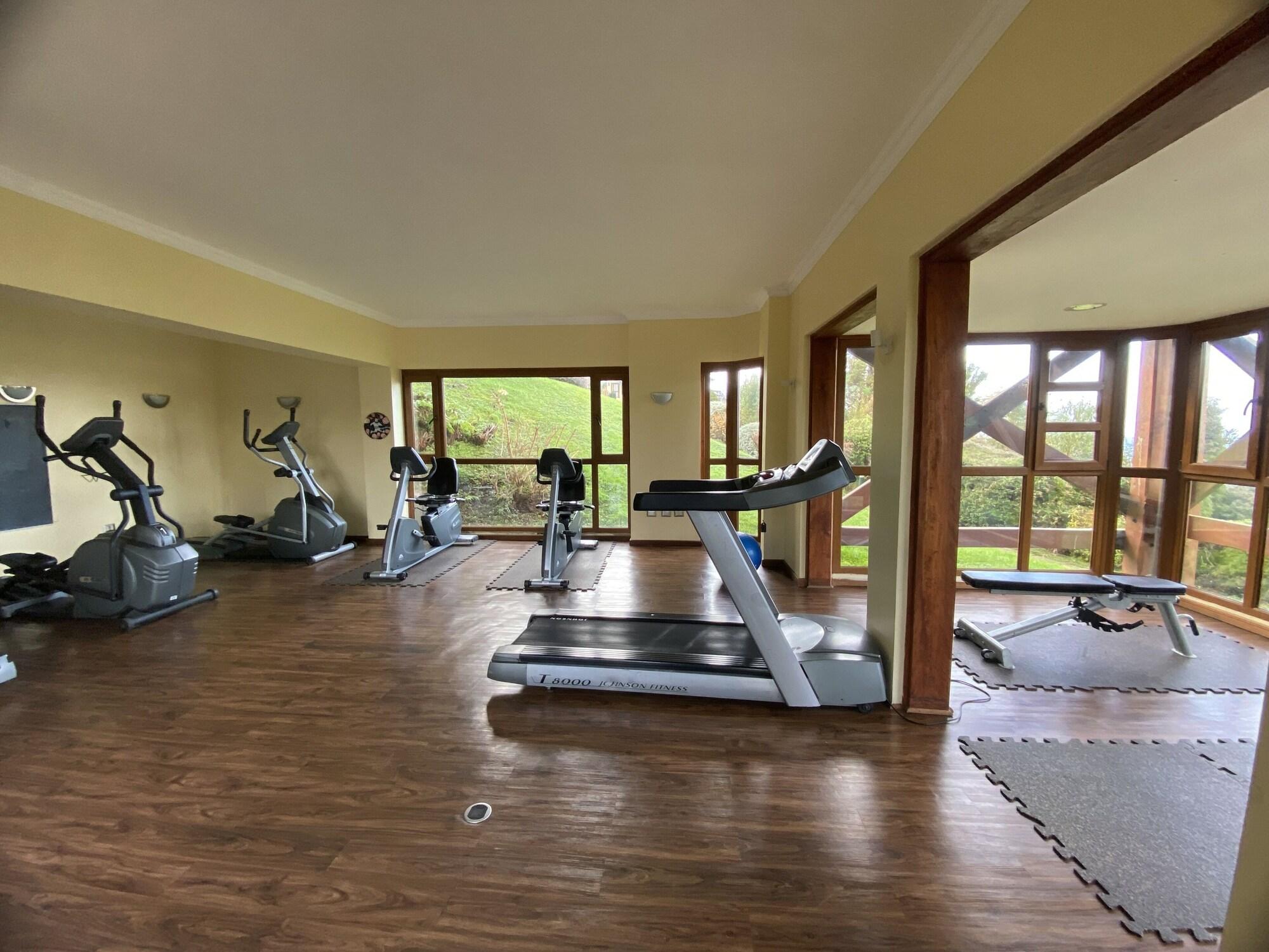 Gimnasio Hotel y Cabañas Punta Larga - Caja Los Andes