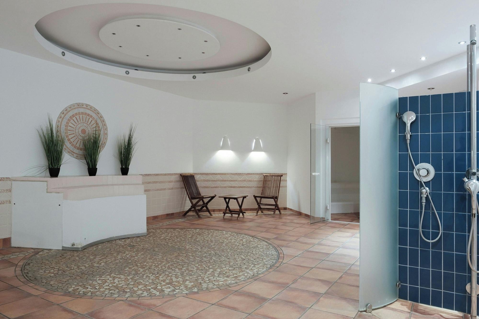 Spa FOUR Ratingen Dusseldorf Airport