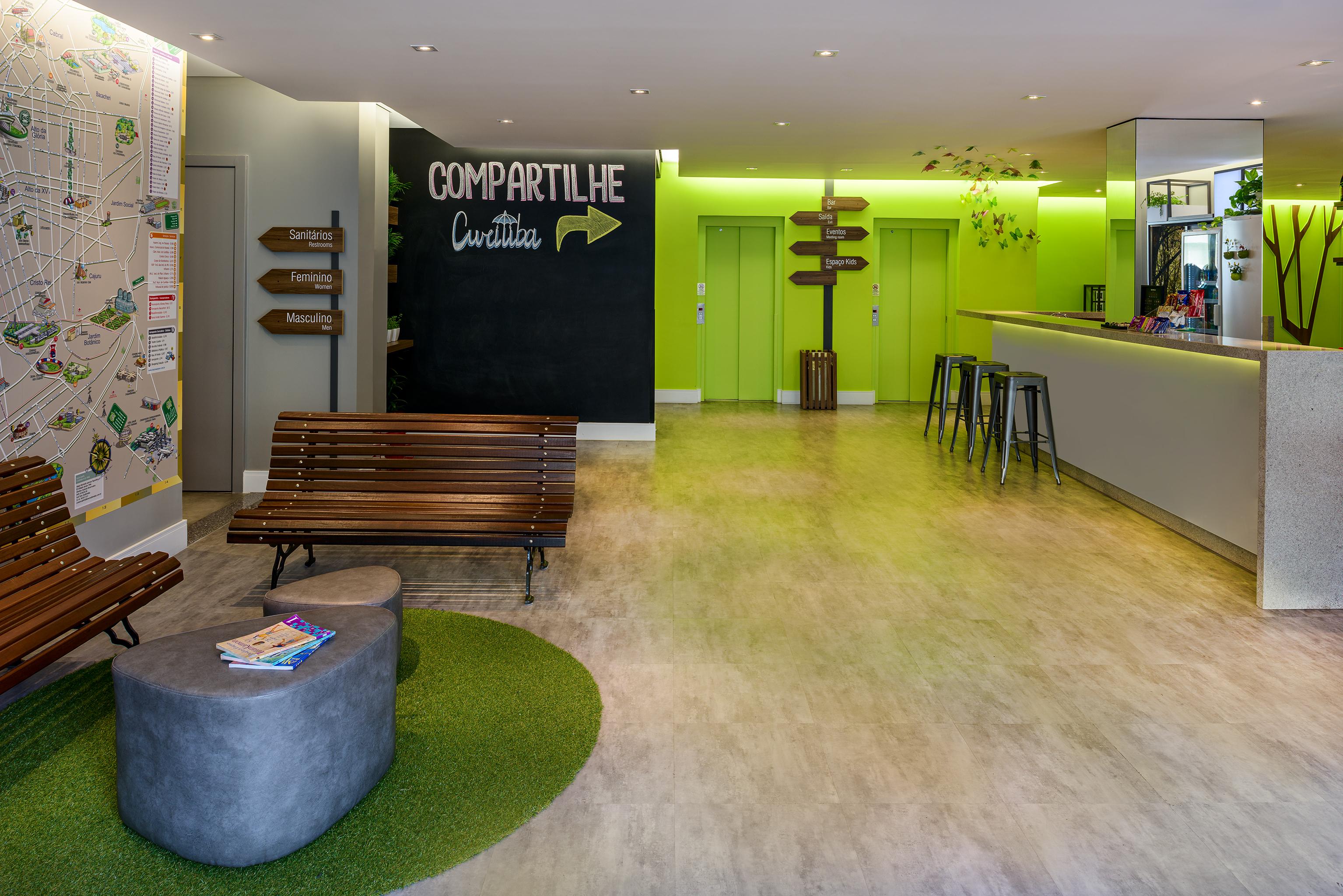 Vista Lobby Ibis Styles Curitiba Centro Cívico