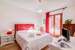 Alquiler Temporario - Appartamento Residenza Chiara: Sunny Balcony and Mountain View