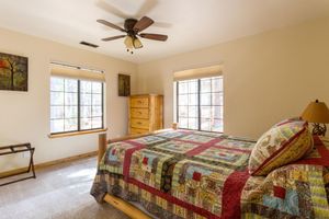 Alquiler Vacacional - Gorgeous Deer Run Chalet (includes neighborhood lake access)