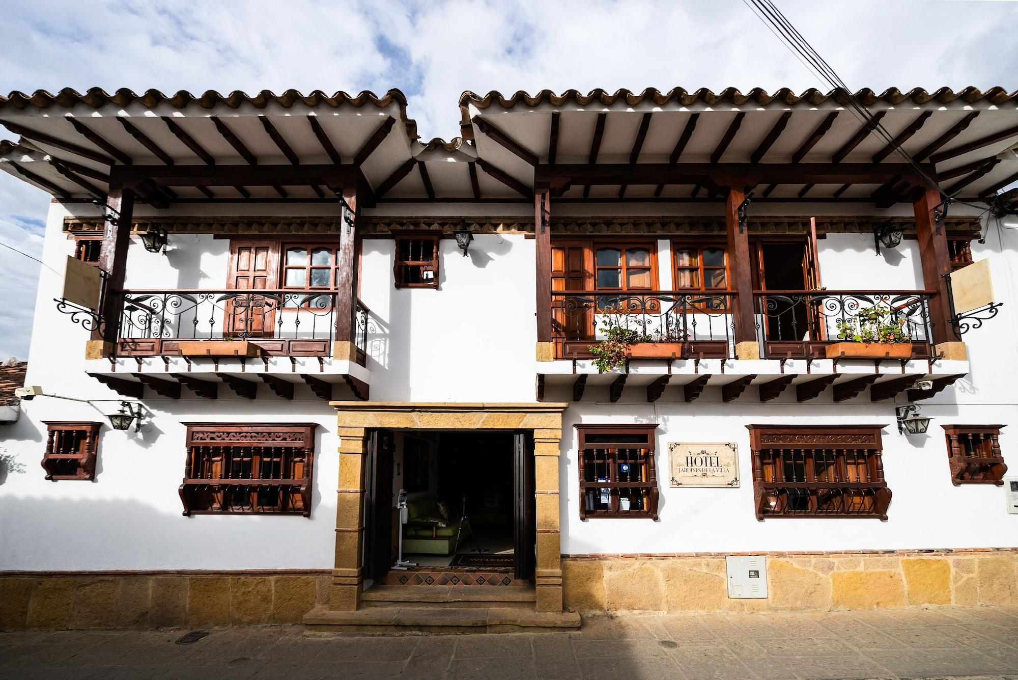 Varios Hotel Jardines de la Villa