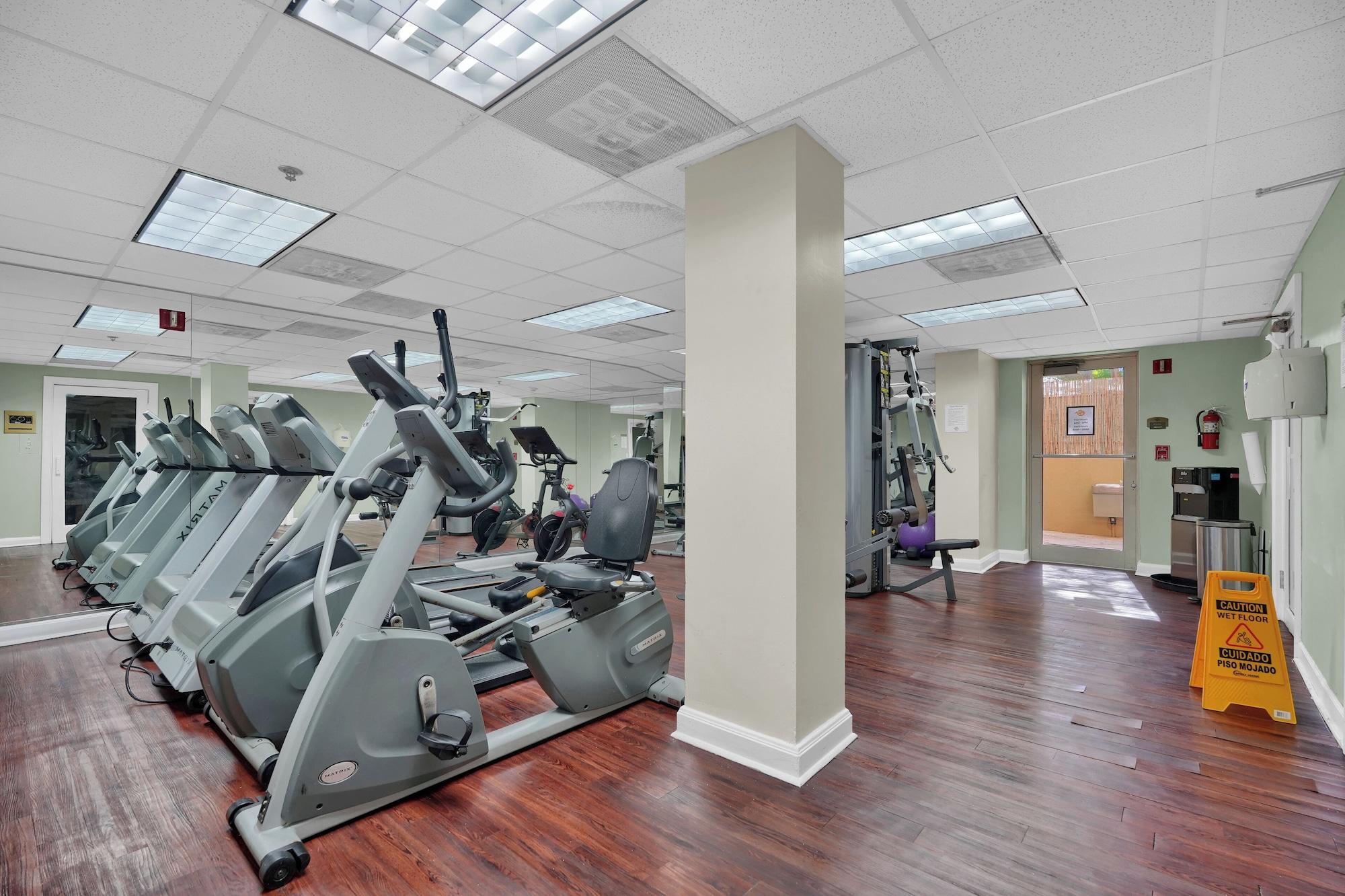 Gimnasio Modern Bay View with Free Parking